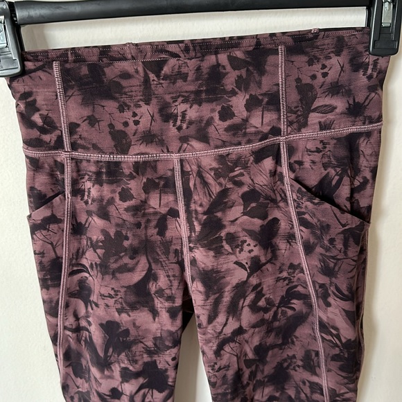 Lululemon patterned legging - Picture 2 of 5